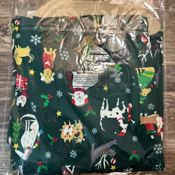 NWT LITTLE SLEEPIES Holiday Hounds
Men's L Bamboo Viscose Pajama Top - Picture 4 of 4